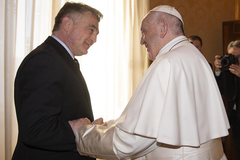 Komšić i papa Franjo su imali susret u februaru 2020. godine (Foto: EPA-EFE)