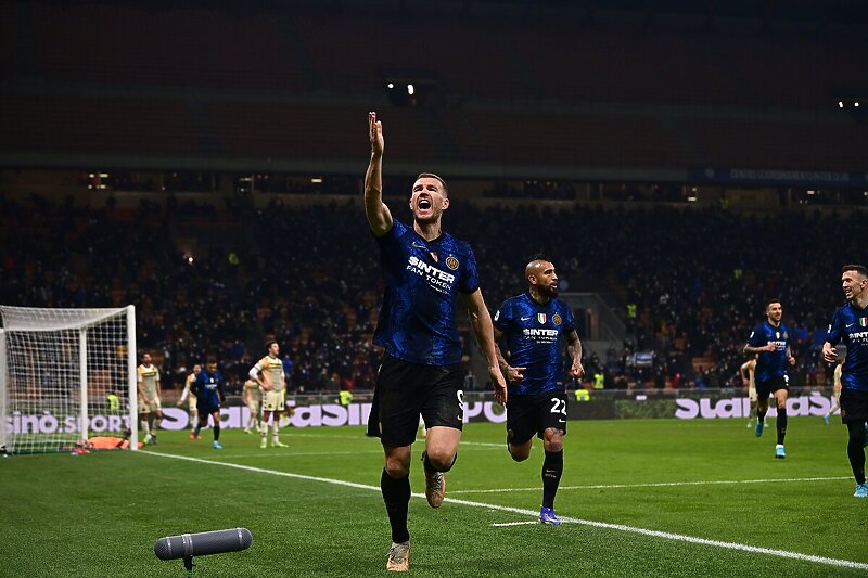 Slavlje Džeke nakon gola protiv Venezije (Foto: FC Inter)