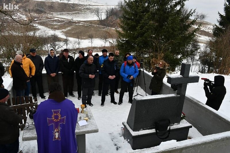 S obilježavanja 29. godišnjice u Dusini (Foto: ARTinfo.ba)