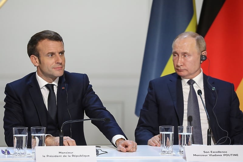 Emmanuel Macron i Vladimir Putin tokom ranijih sastanaka (Foto: EPA-EFE)