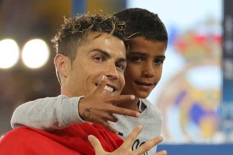 Cristiano Ronaldo sa najstarijim sinom