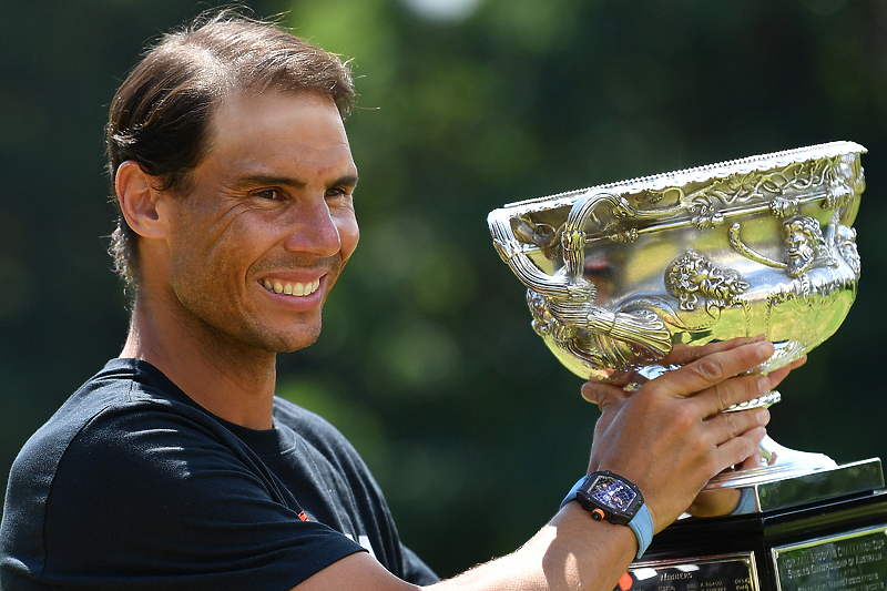 Nadal ponosno isticao svoj skupocjeni sat (Foto: EPA-EFE)