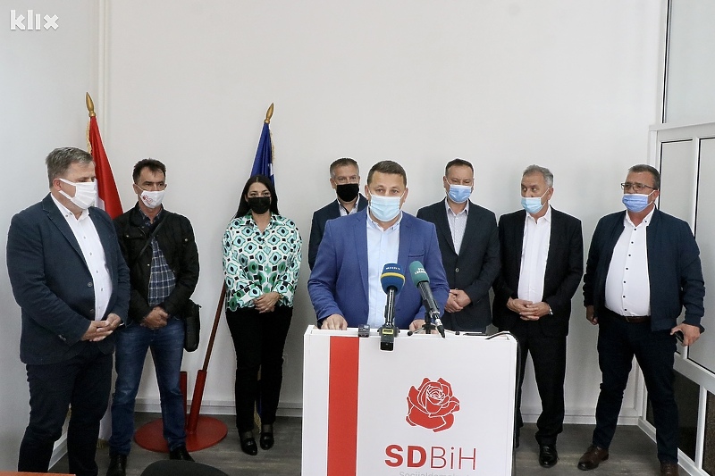 Članovi Socijaldemokrata BiH (Foto: A. K./Klix.ba)