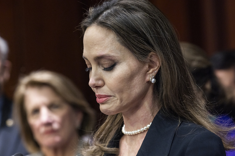 Angelina Jolie tokom govora na Capitol Hillu (Foto: EPA-EFE)