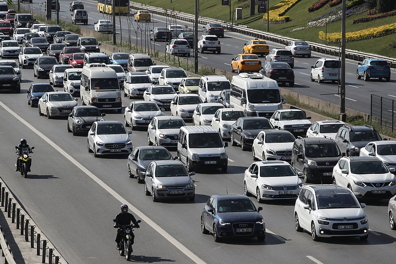 Građani Istanbula dnevno gubili 70 minuta zbog saobraćajnih gužvi (Foto: EPA-EFE)