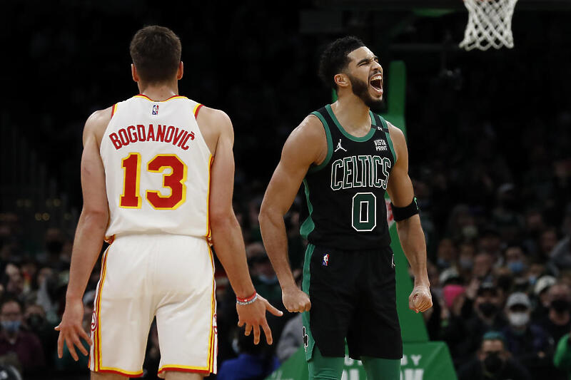 Bogdanović i Tatum (Foto: NBA)