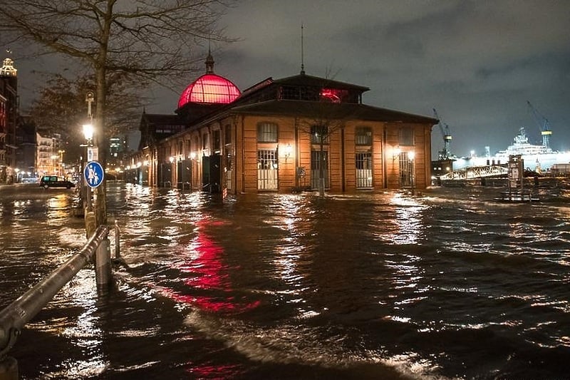 Poplavljene ulice Hamburga (Foto: DW)