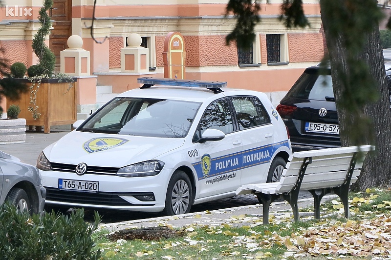 Brčanska policija (Foto: A. K./Klix.ba)