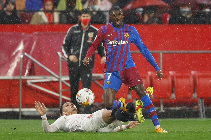 Ousmane Dembele u duelu protiv Seville (Foto: EPA-EFE)