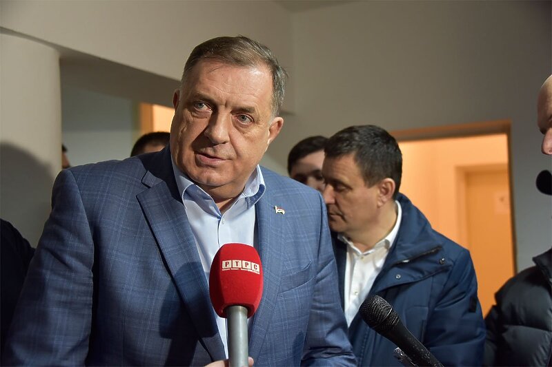 Dodik u Donjoj Piskavici (Foto: SRNA)