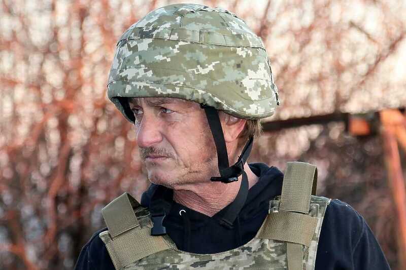 Seann Penn u Ukrajini (Foto: Twitter)