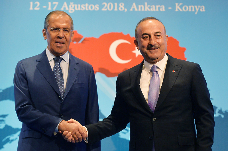 Lavrov i Cavusoglu tokom jednog od ranijih sastanaka (Foto: EPA-EFE)