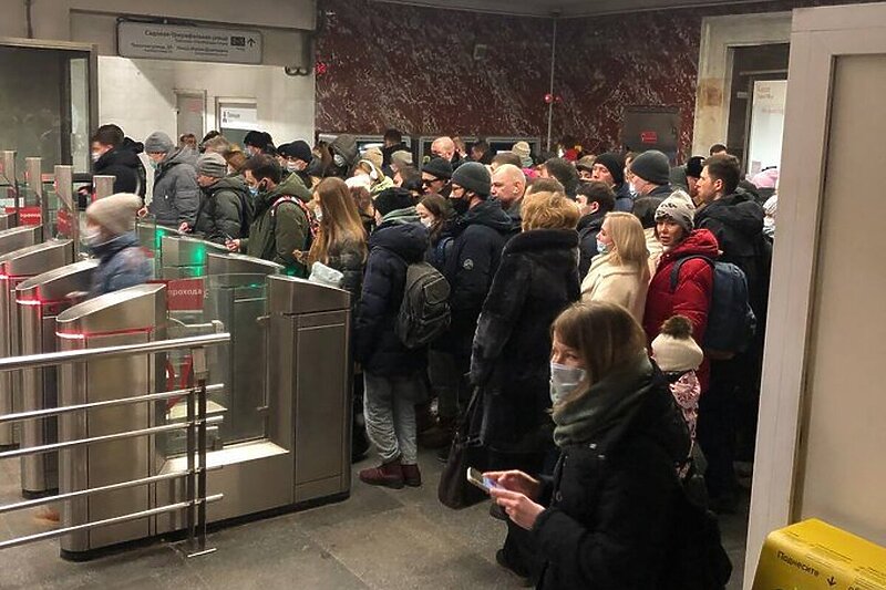 Gužva u moskovskom metrou zbog nefunkcionisanja online sistema za plaćanje (Foto: Twitter)