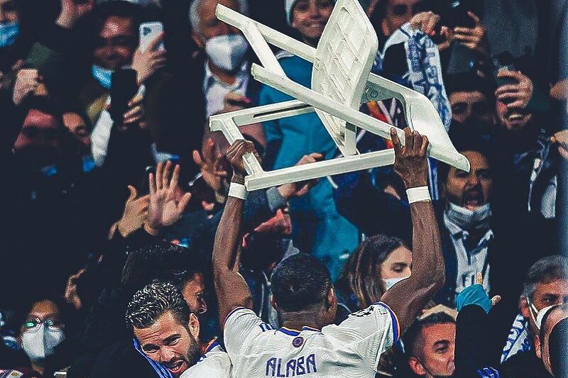 Alaba proslavlja treći gol Benzeme (Foto: Instagram)