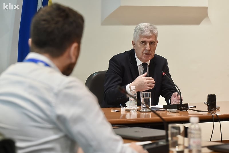 Čović ipak ostavlja još malu šansu za dogovor u Parlamentu BiH (Foto: T. S./Klix.ba)