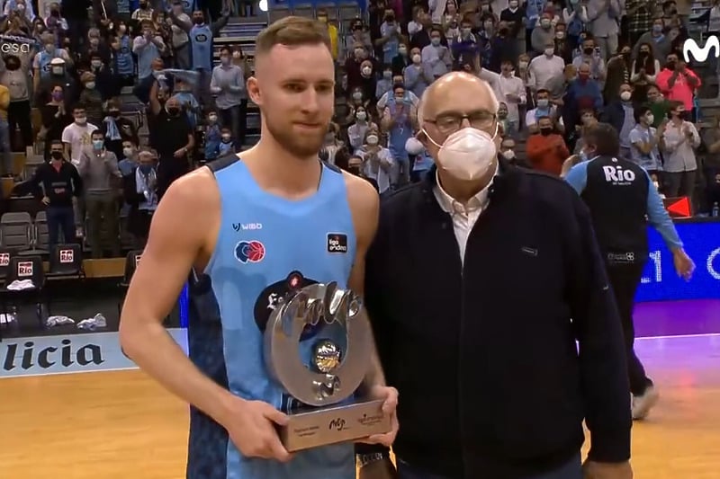 Musi je uručena nagrada za MVP-a lige u februaru (Foto: Screenshot)