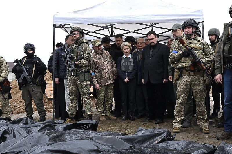 Ursula von der Leyen u posjeti Buči (Foto: Twitter/@vonderleyen)