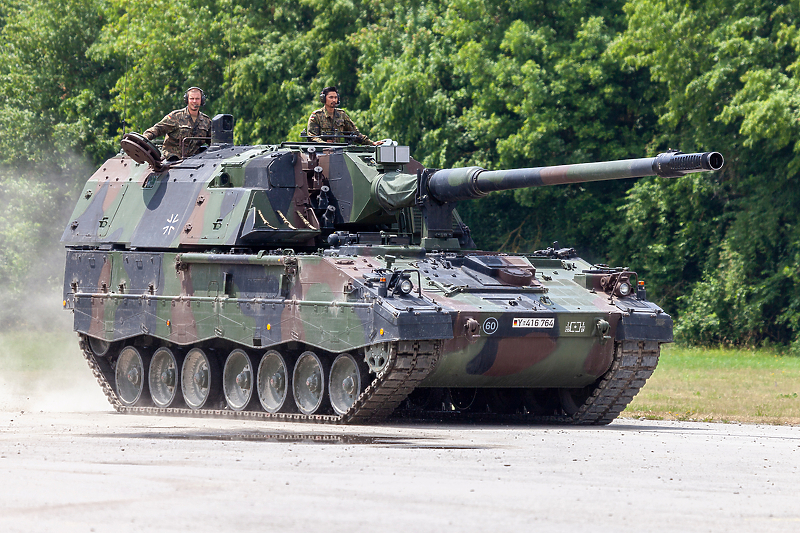 Foto: Shutterstock / Panzerhaubitze 2000