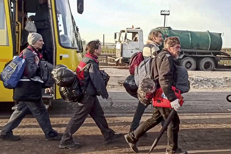 Fotografije evakuisanih civila iz Mariupolja (Foto: EPA-EFE)