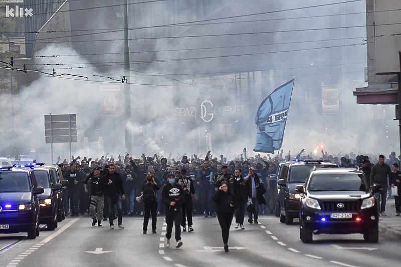 Vatrena atmosfera uoči derbija (Foto: I. L./Klix.ba)