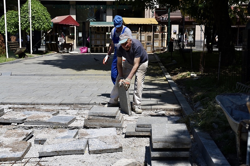 Nastavljena sanacija trga oslobođenja - Alija Izetbegović (Foto: T. S./Klix.ba)