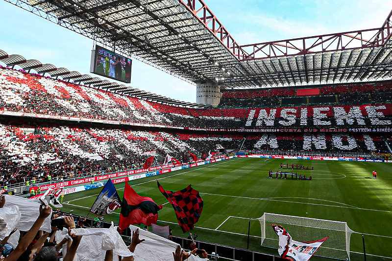 Neviđena euforija oko San Sira (Foto: AC Milan)