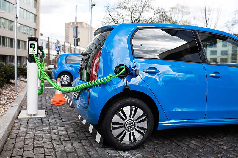 Električni automobili sve popularniji u svijetu (Foto: Shutterstock)