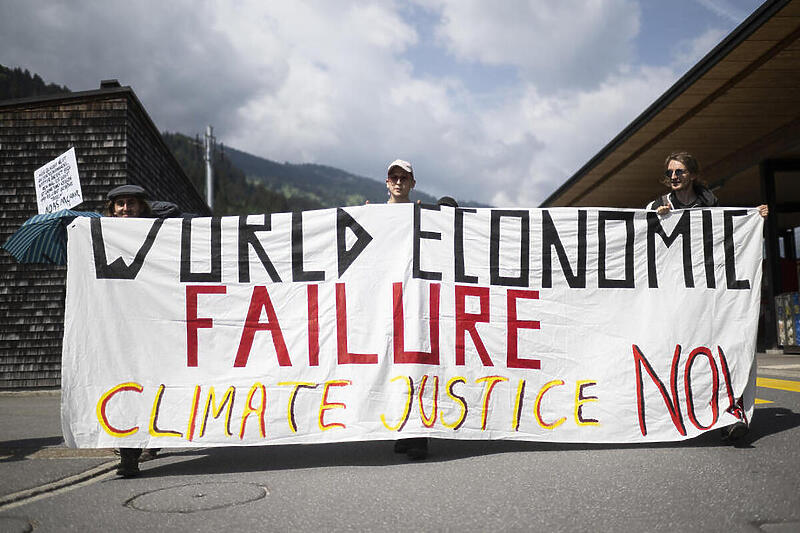 Milioneri podržali proteste ljevičara u Davosu (Foto: EPA-EFE)