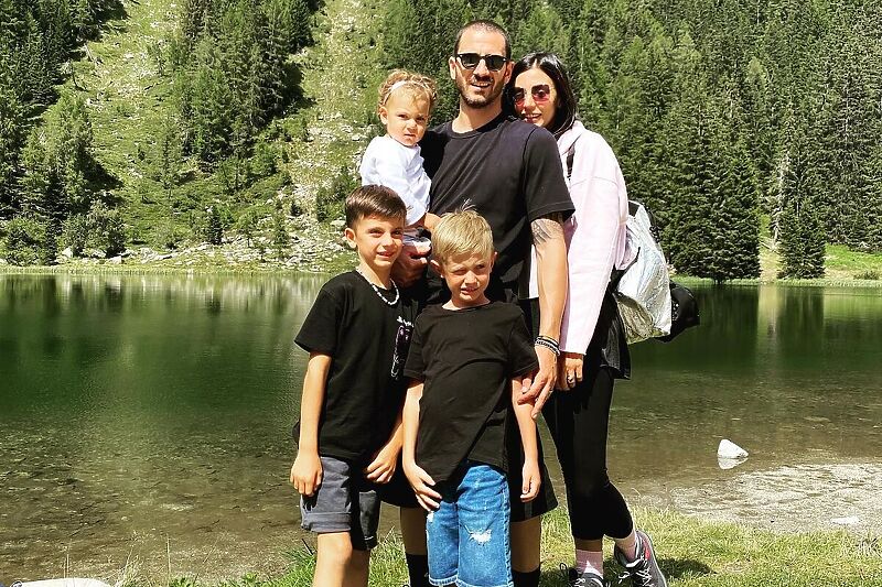 Bonucci i njegova porodica (Foto: Instagram)