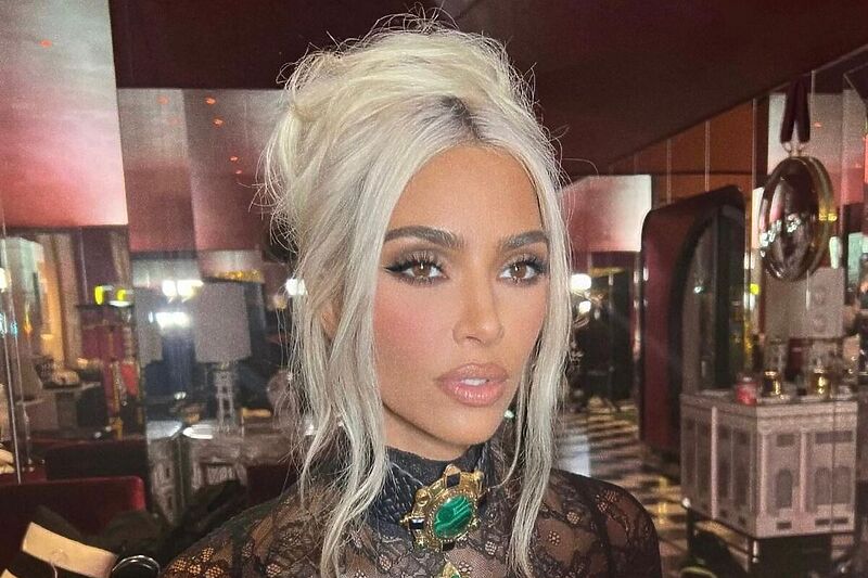 Kim Kardashian očito je spremna na sve zarad ljepote (Foto: Instagram)