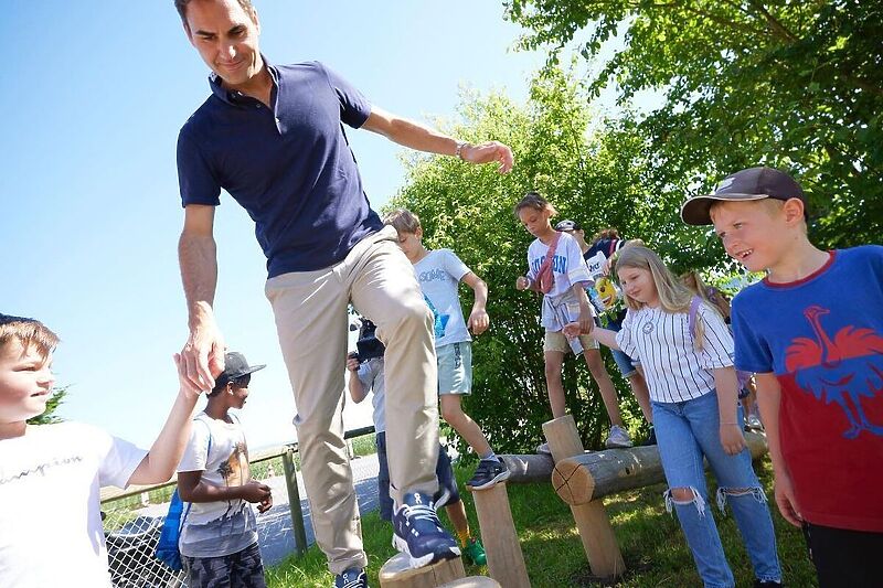 Federer se družio sa lokalnim mališanima (Foto: Instagram)