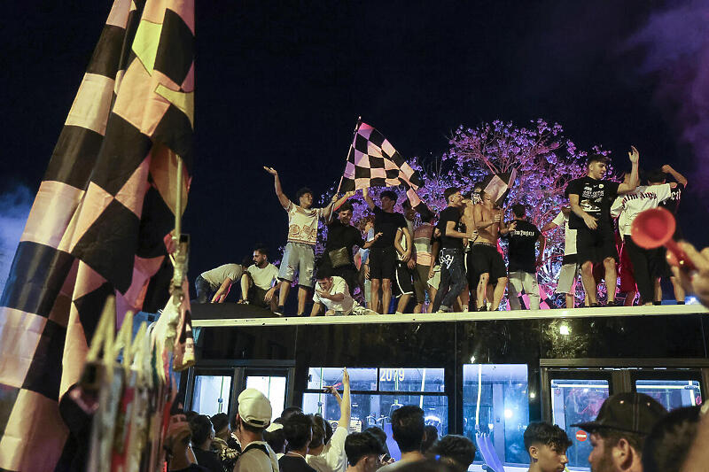 Veliko slavlje na silcilijanskim ulicama (Foto: EPA-EFE)