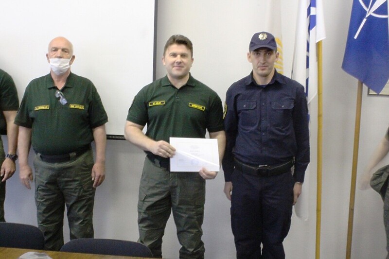 Damir Vejo (u sredini), suspendovani direktor Policijske akademije (Foto: T. S./Klix.ba)