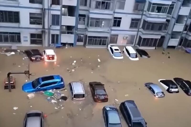 Poplave su napravilne ogromnu štetu i u gradovima