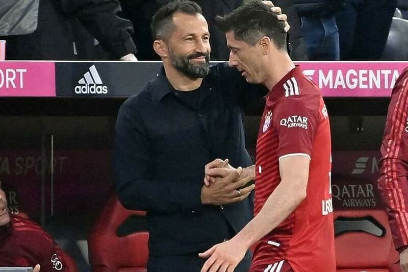 Hasan Salihamidžić i Robert Lewandowski (Foto: Twitter)