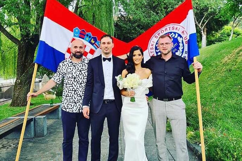 Zastava Zrinjskog na vjenčanju Karačića (Foto: Instagram)