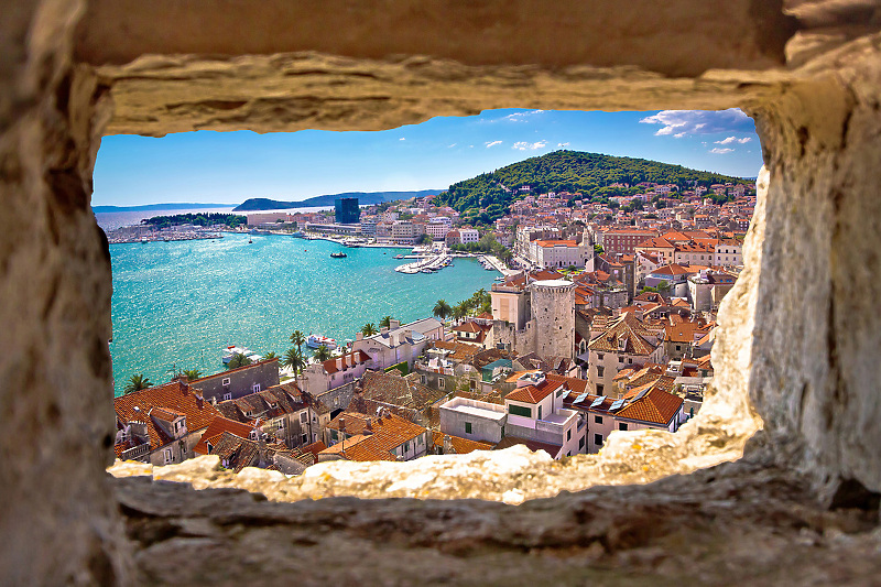 Hrvatski gradovi često su na meti komentara nezadovoljnih turista (Ilustracija: Shutterstock)