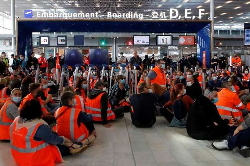 Štrajk na aerodromima doveo do haosa (Foto: FENA)