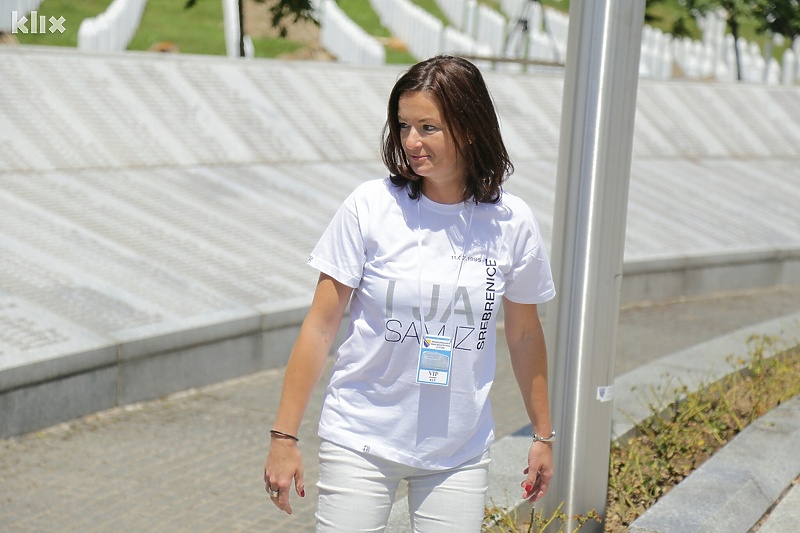 Tanja Fajon u jednoj od posjeta Srebrenici (Foto: F. K./Klix.ba)
