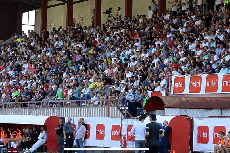 Tribine stadiona "Mlakve" su bile pune (Foto: FK Sloboda Bosanski Novi)