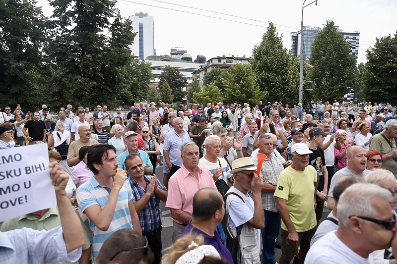 Protesti ispred OHR-a (Foto: T. S./Klix.ba)
