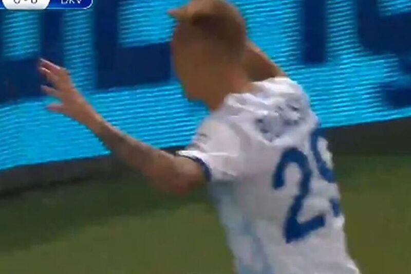 Vitalij Bujaski je imitirao orla nakon gola (Foto: Screenshot)
