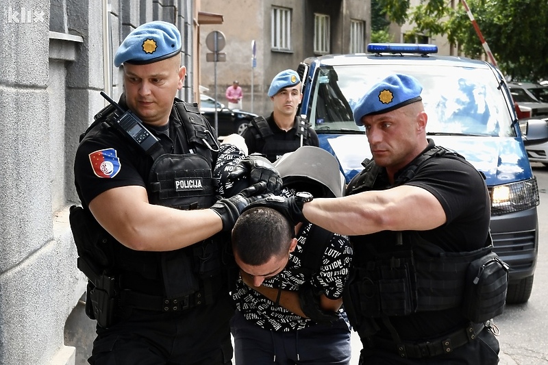 Hapšenja tokom akcije "Nevera" (Foto: D. S./Klix.ba)