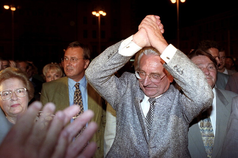 Bivši predsjednik Hrvatske Franjo Tuđman na dan oslobođenja Knina 5. augusta 1995. godine (Foto: EPA-EFE)