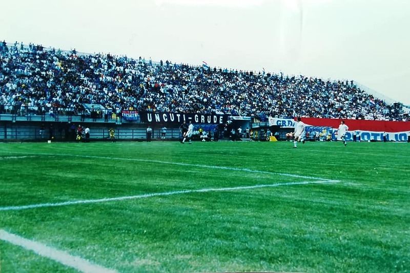 Tribine stadiona Bare u Čitluku za vrijeme "zlatnih" dana Brotnja (Foto: NK Brotnjo)