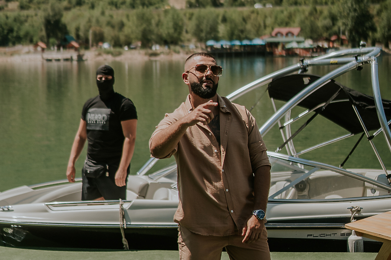 Sejfer Rapper Sarajevski reper Sajfer predstavio novu pjesmu i spot