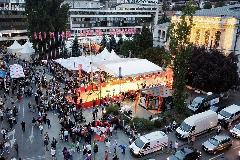 Fantastičan prizor Festivalskog trga iz zraka (Foto: T. S./Klix.ba)