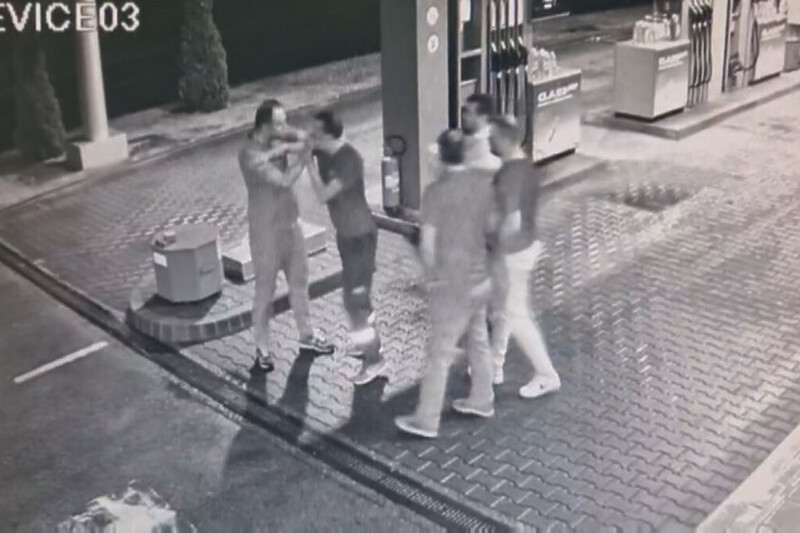 Jelić u napadu na radnika benzinske pumpe (Foto: Screenshot)