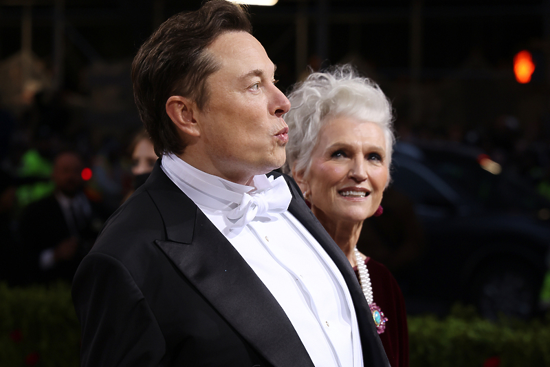 Elon i Maye Musk (Foto: EPA-EFE)