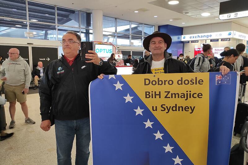 Navijači su dočekali košarkašice na aerodromu (Foto: KS BiH)